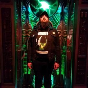 Meet your Posher, Adam